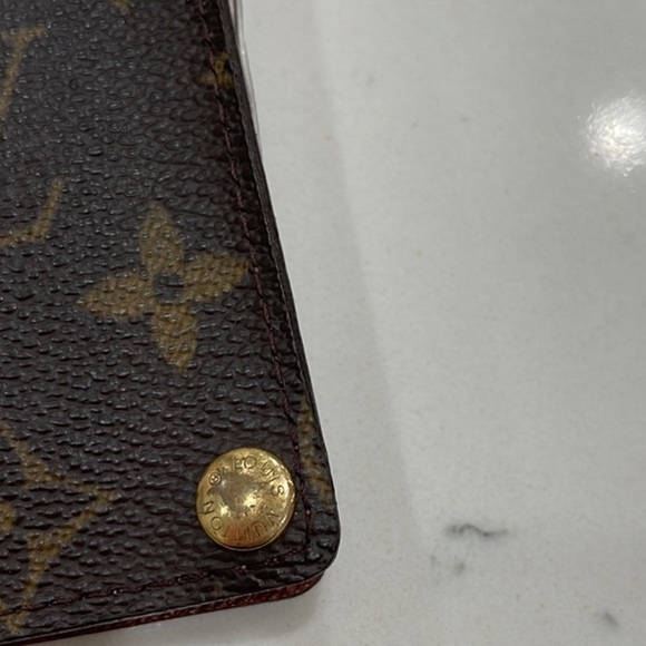Louis Vuitton Monogram Port Credit
Card wallet
Good condition
Authentic - Picture 3 of 9